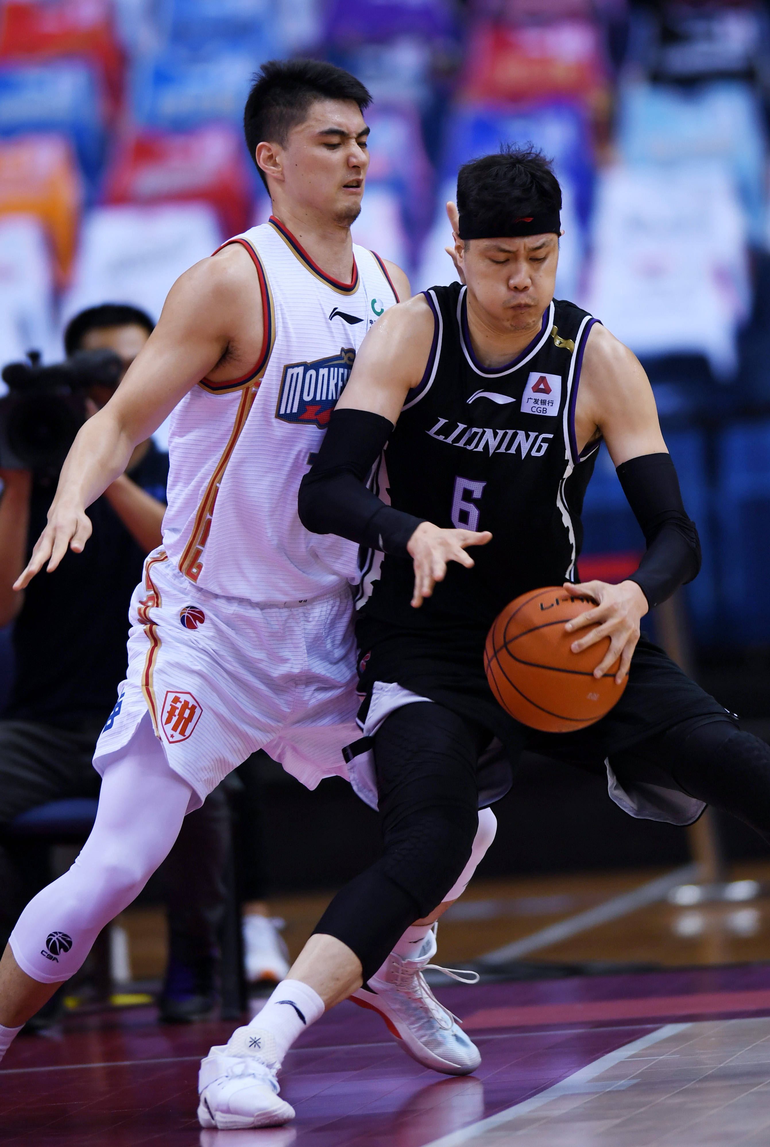 威再添荣耀 威再添荣耀